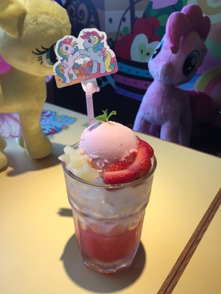Illustration for article titled Japan Has a My Little Pony Cafe